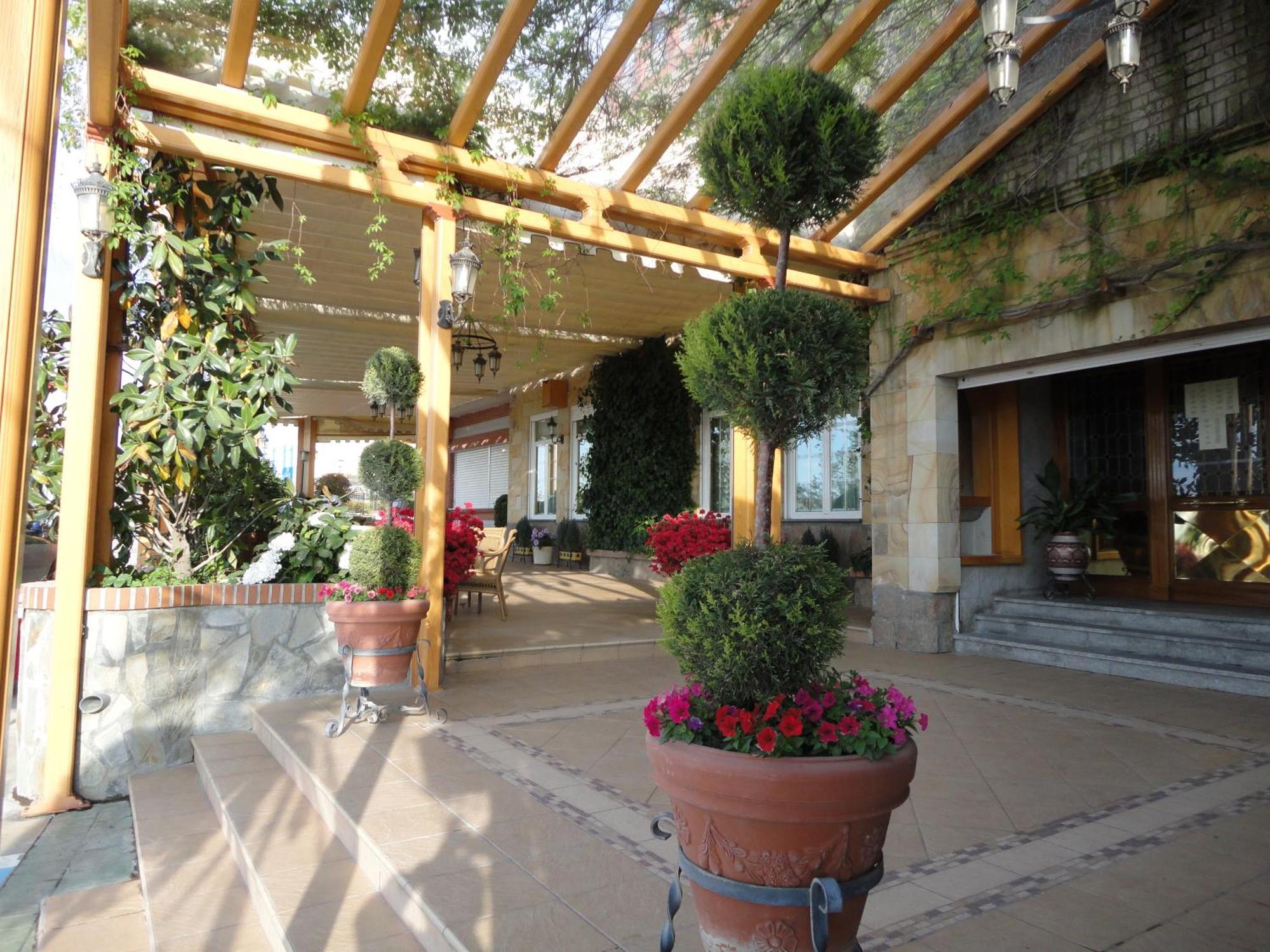 Hotel La Maruxina La Alameda de la Sagra Eksteriør bilde